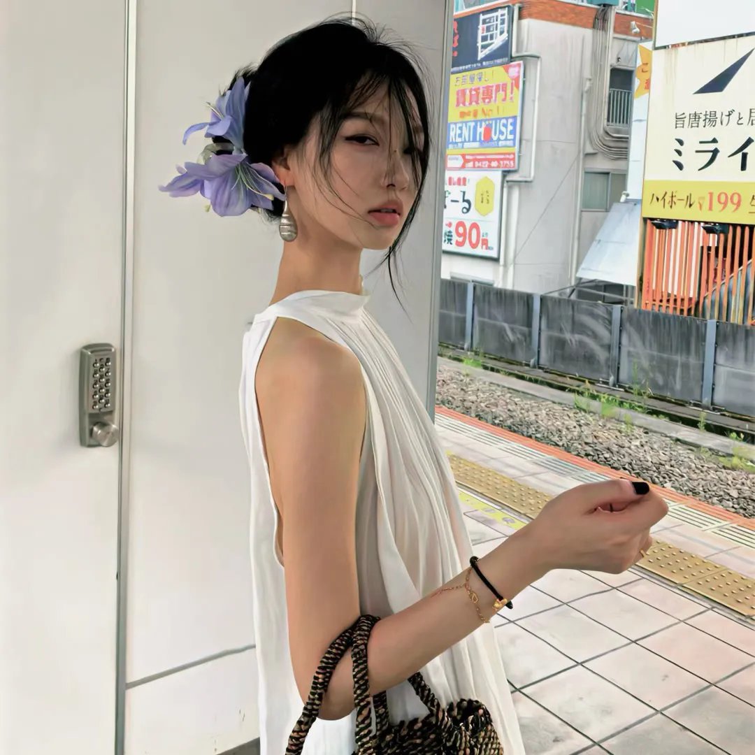 女孩舞步